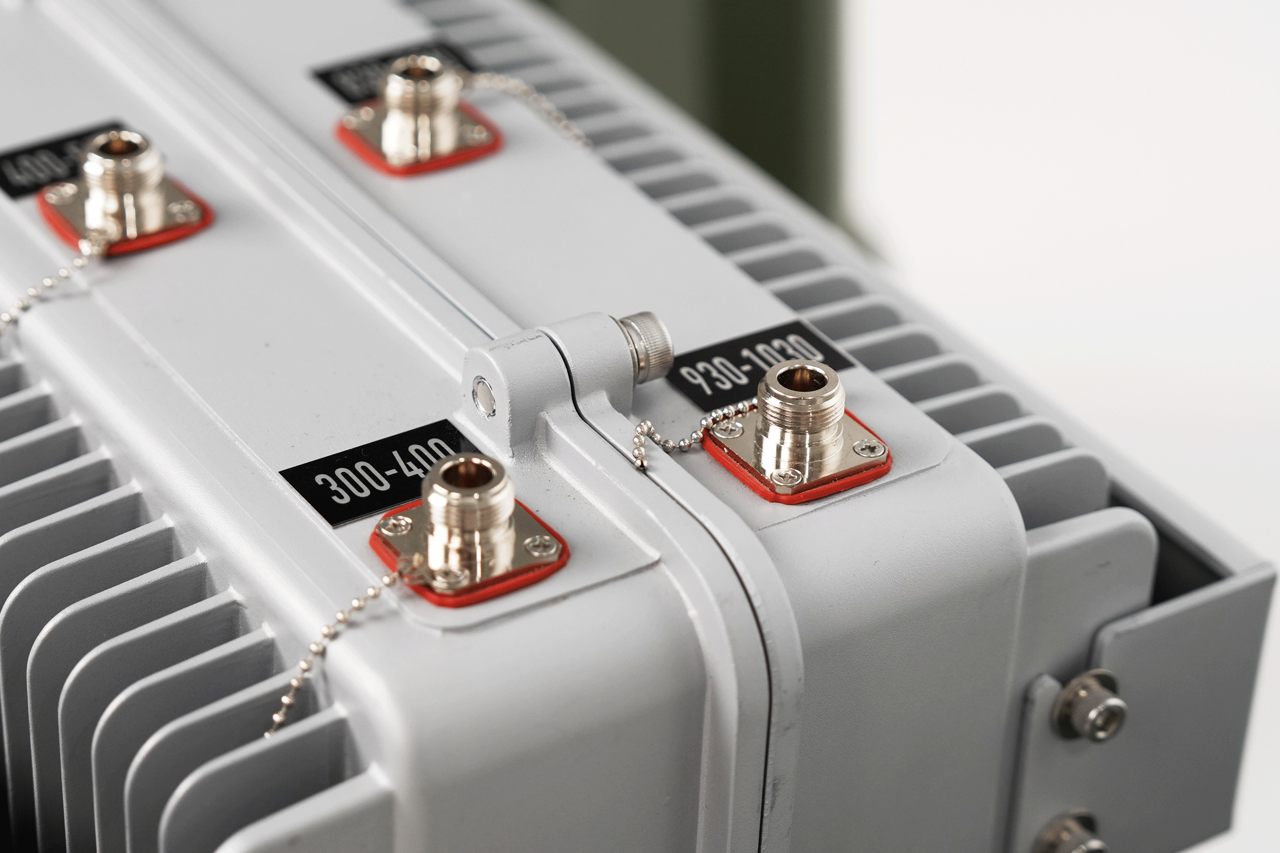 From 3 to 19 selectable frequency bands
